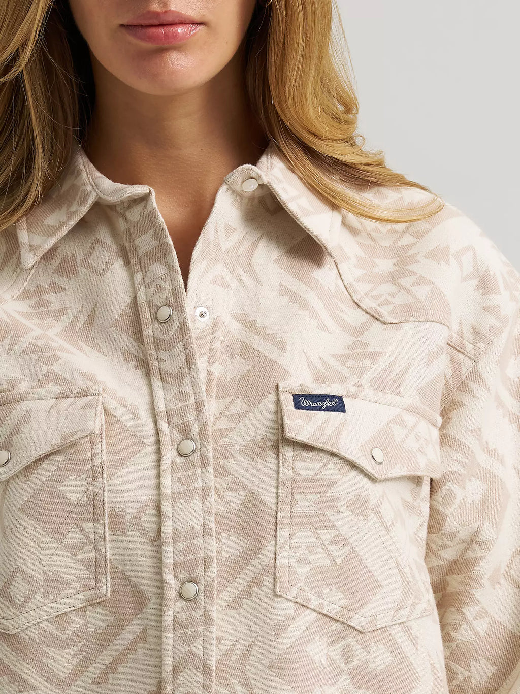 Women's Wrangler Boyfriend Western Snap Shirt – view 2