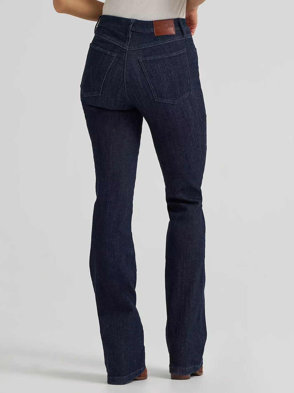 Wrangler Women's Bespoke Pintuck Bootcut Jeans – Camryn 112384711