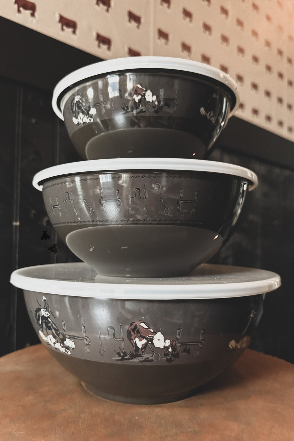 2 Fly Co Super Fly Bowls Western three-piece set view 5