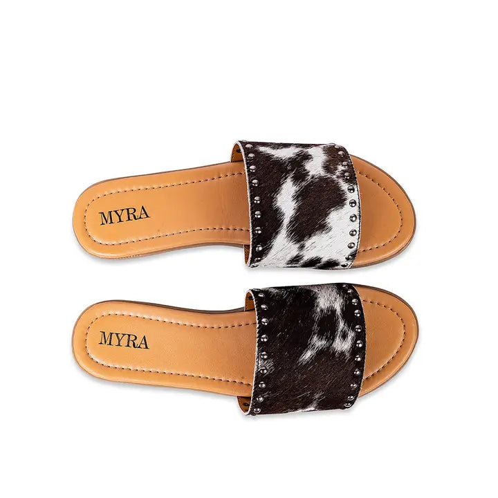 Lettie Ridge in Dark Hide