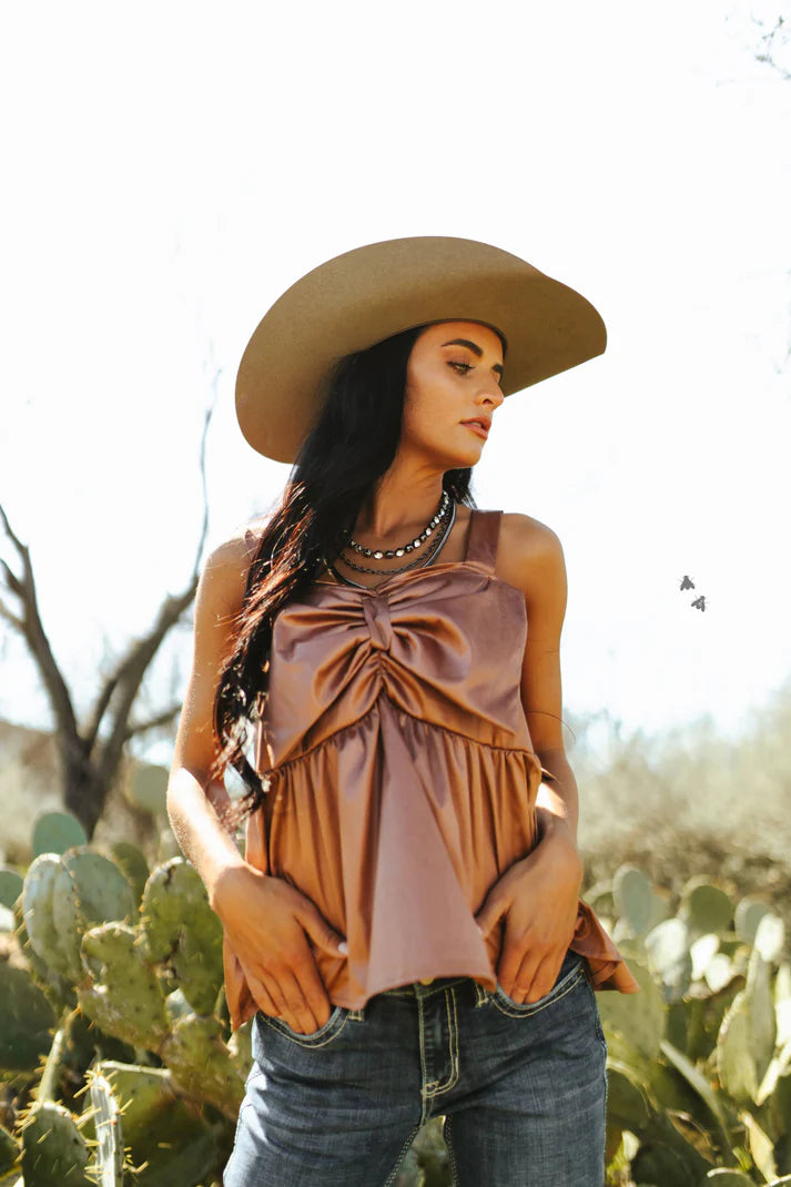 Rodeo Ribbon Saddle Top
