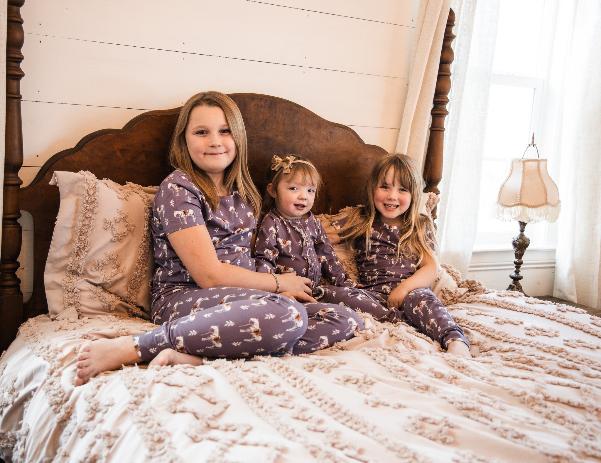 Cowkid Mauve Ranch Horse Short Sleeve Set, supplier view 3