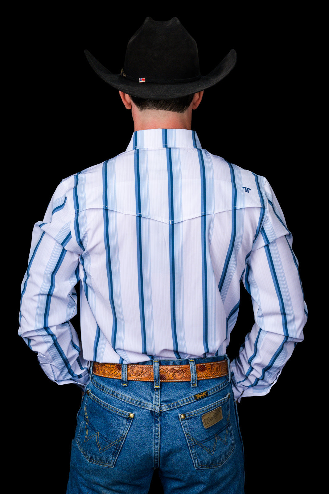 Ferrell men's Tristan blue pearl snap shirt detail