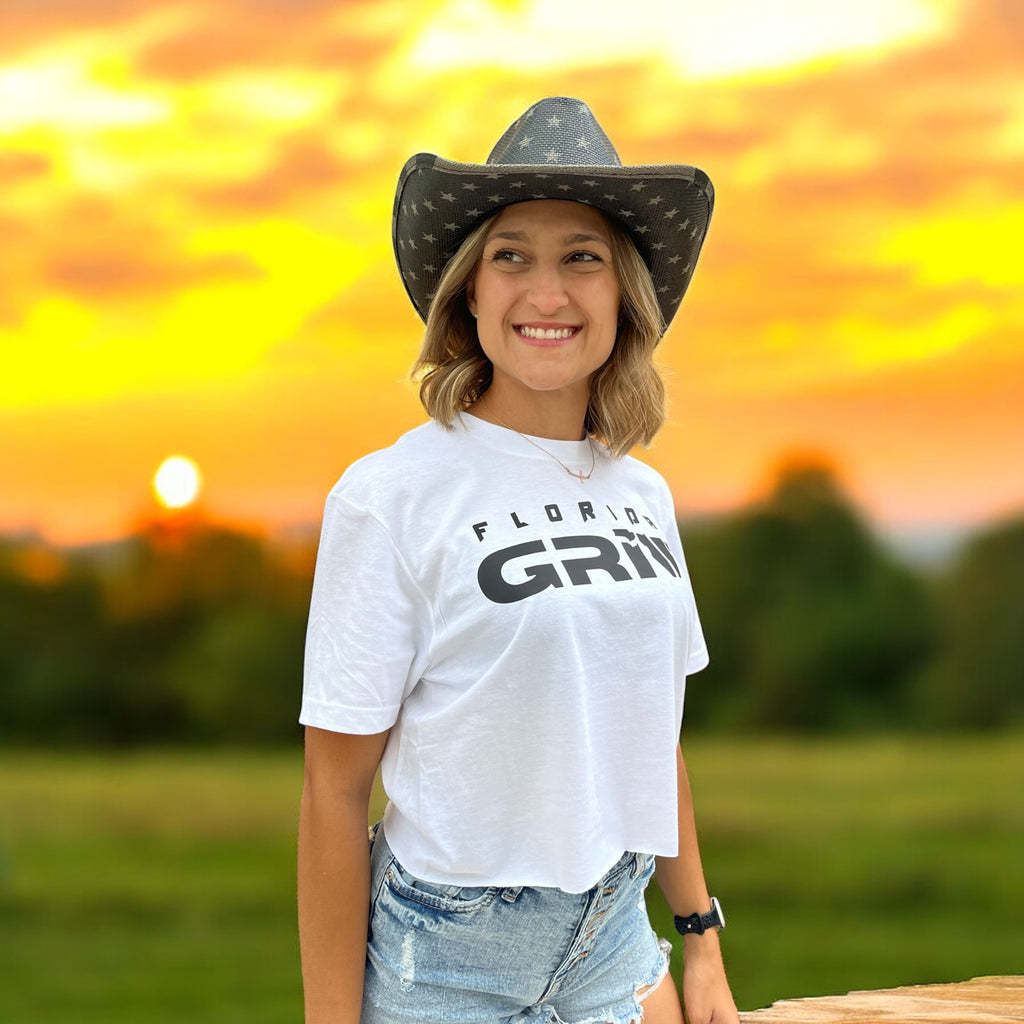Black & White  Crop Tee – Badge & Branded Bull – view 2