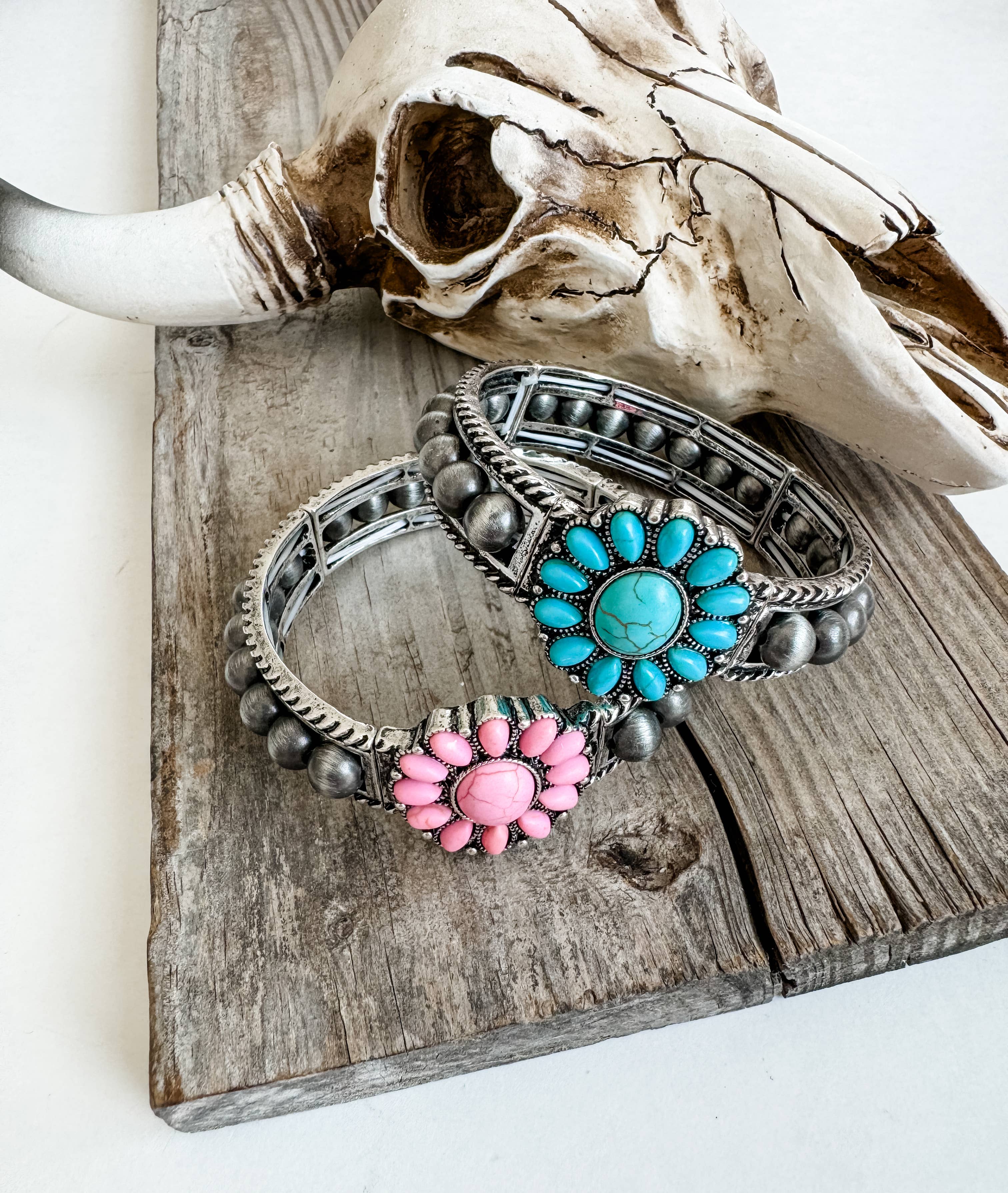 Navajo Style Pearl with Concho Stretch Bracelet, supplier view 2