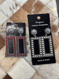 Square dangling stone earrings