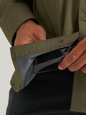Wrangler ATG Men's Live-In Solid Long-Sleeve Shirt in Olive Night view 8