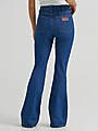 Wrangler Bailey Ellis jean front patch pocket detail